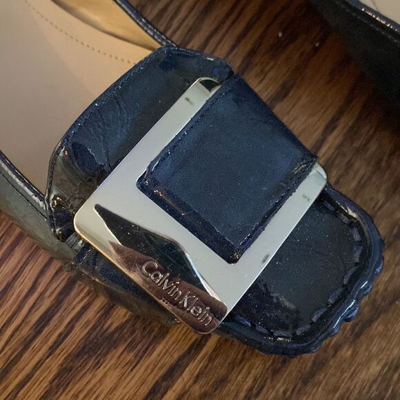 Calvin Klein Women’s 9 Buckle Slip On Ballet Pumps Navy Leather - Picture 3 of 7